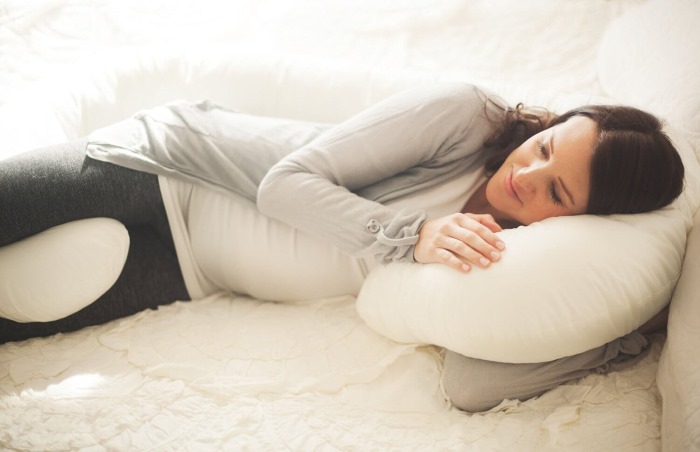 pregnancy-pillow-leachco